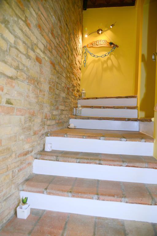 B&B Aurora Domus D'A-Mare Pesaro Luaran gambar