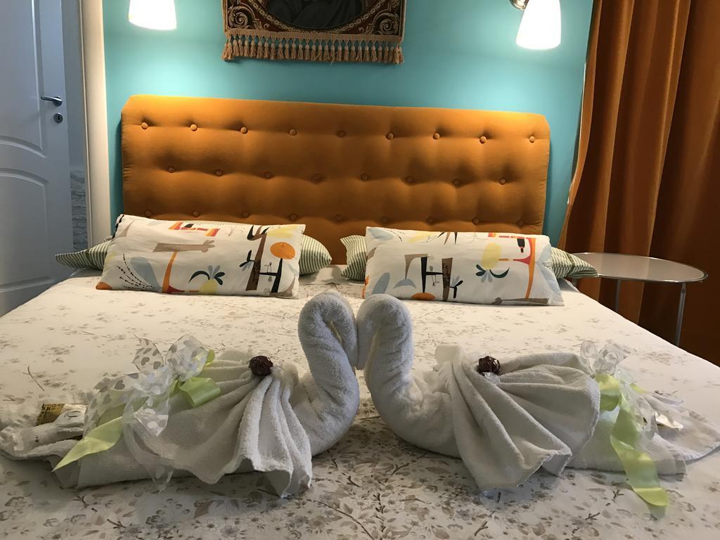 B&B Aurora Domus D'A-Mare Pesaro Luaran gambar